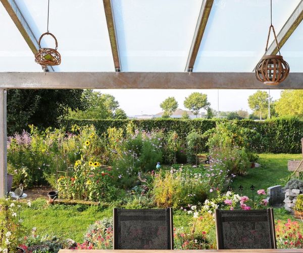 تغطية الحدائق المنزلية